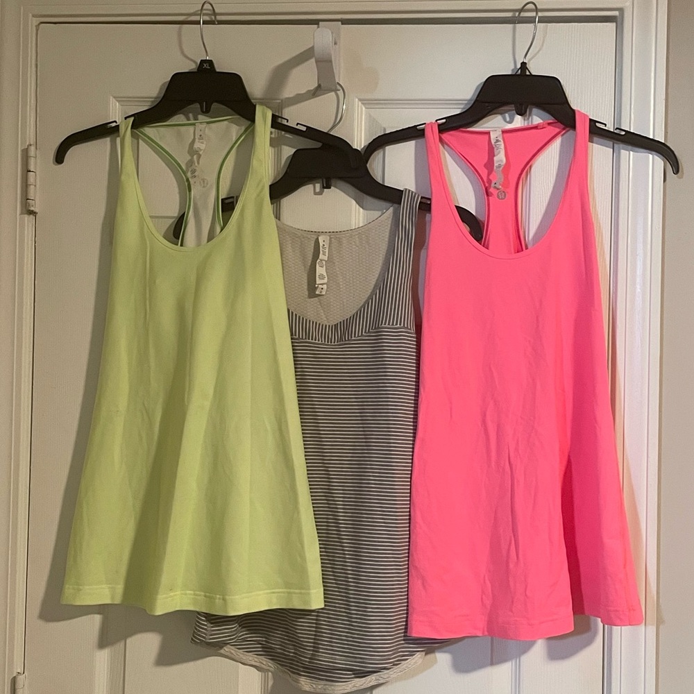 Lululemon 3 tank bundle- Excellent Condition